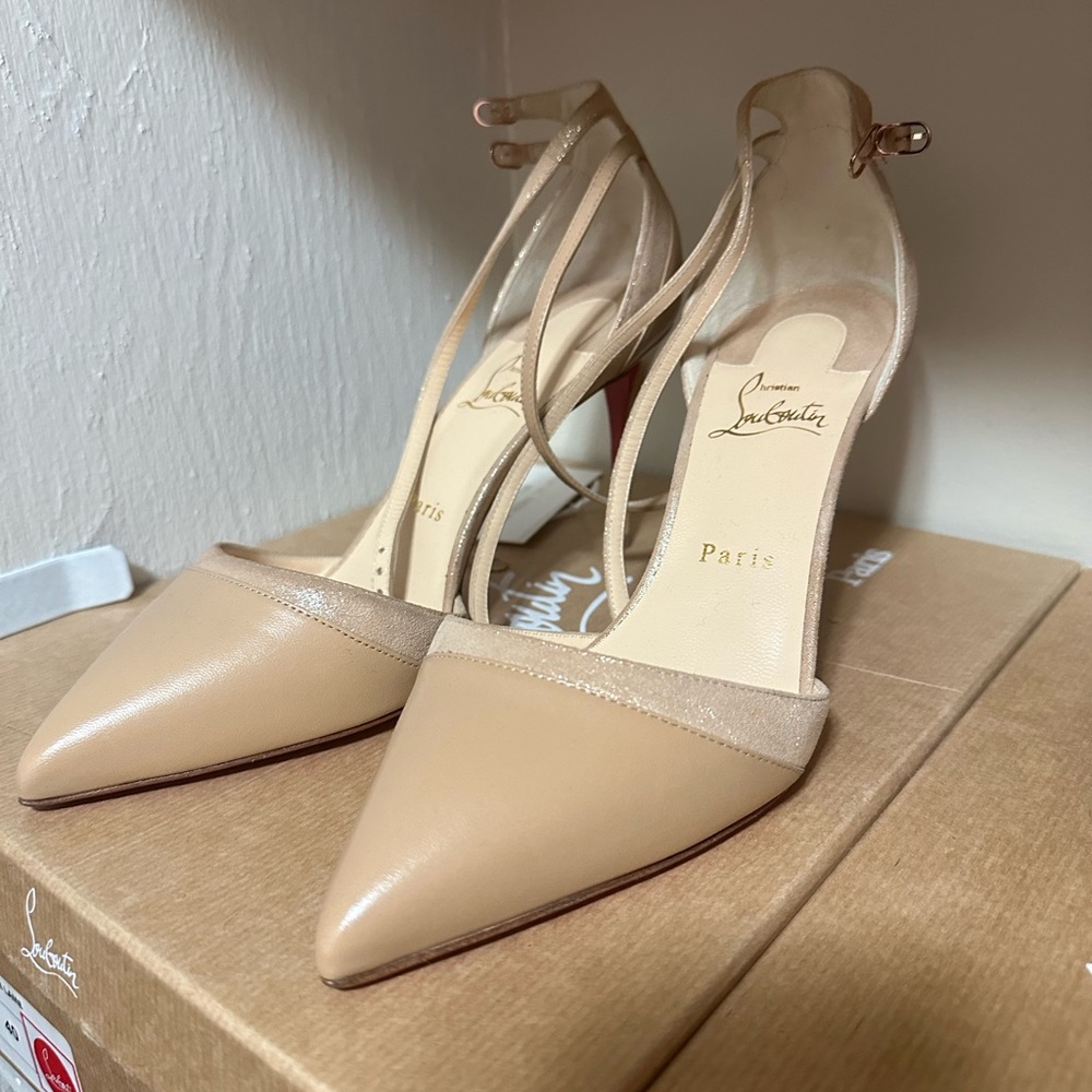 NEVER WORN Christian Louboutin Uptown Double 85 heels